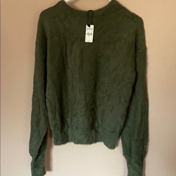 EXPRESS women SUPER SOFT sweater - Picture 2 of 7